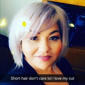 Meet your Posher, Roxanne